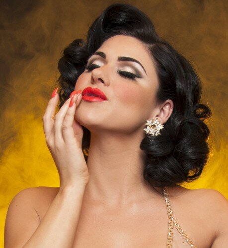 Roxi-D'Lite-RED-Burlesque-crop2